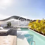 Esperanza Costa Adeje, By Nivariahost Vila
