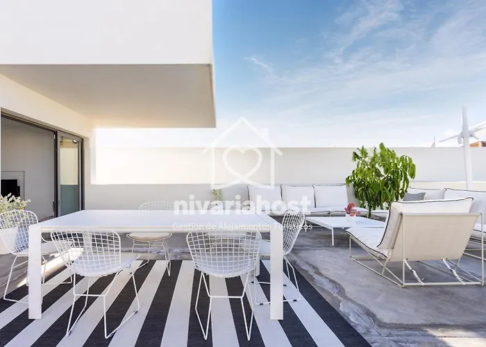 Villa Esperanza Costa Adeje, By Nivariahost *