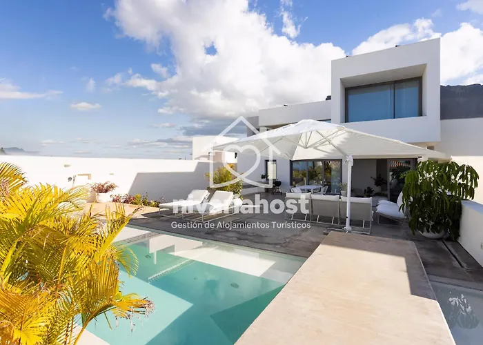 Villa Esperanza Costa Adeje, By Nivariahost *