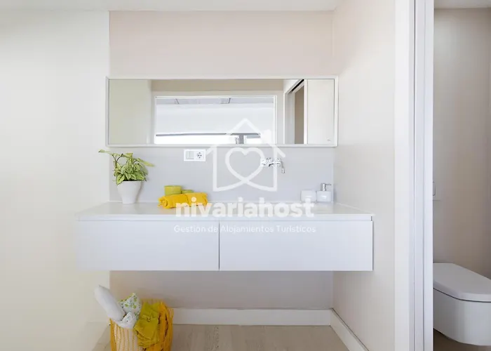 Esperanza Costa Adeje, By Nivariahost * Costa Adeje (Tenerife)