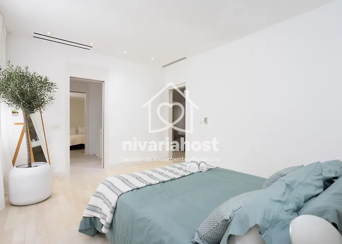 Esperanza Costa Adeje, By Nivariahost * Адехе