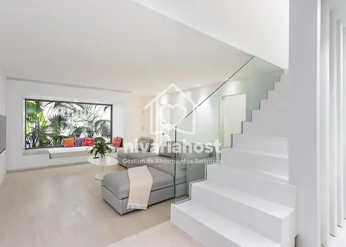 Esperanza Costa Adeje, By Nivariahost Costa Adeje (Tenerife)